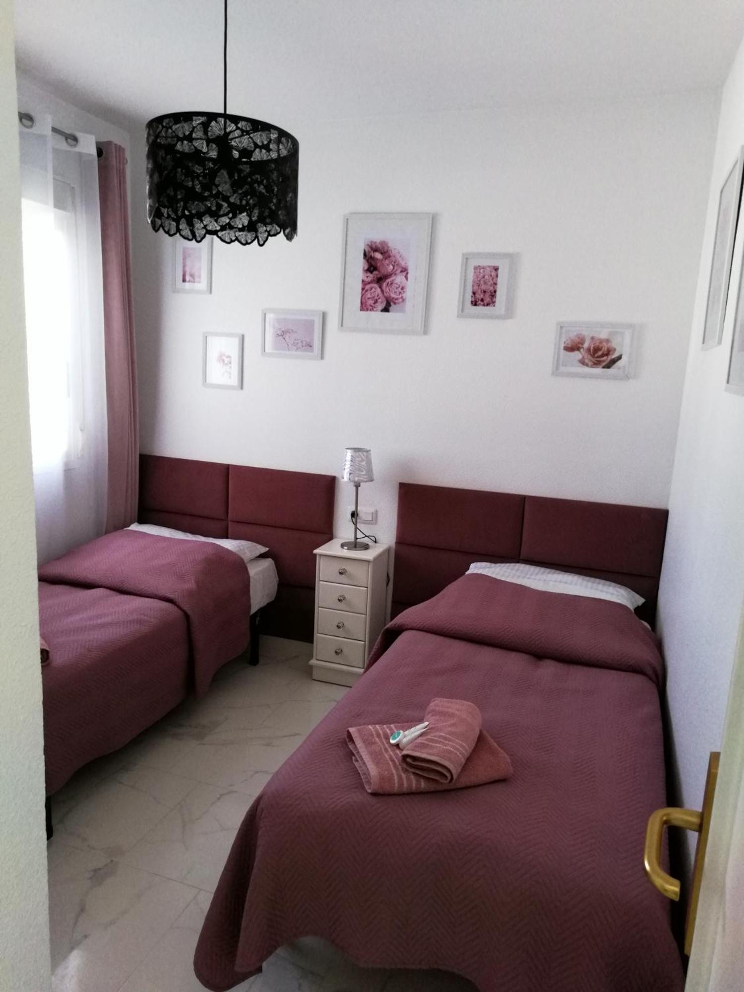 Villa Susana ตอร์เรเวียคา ภายนอก รูปภาพ